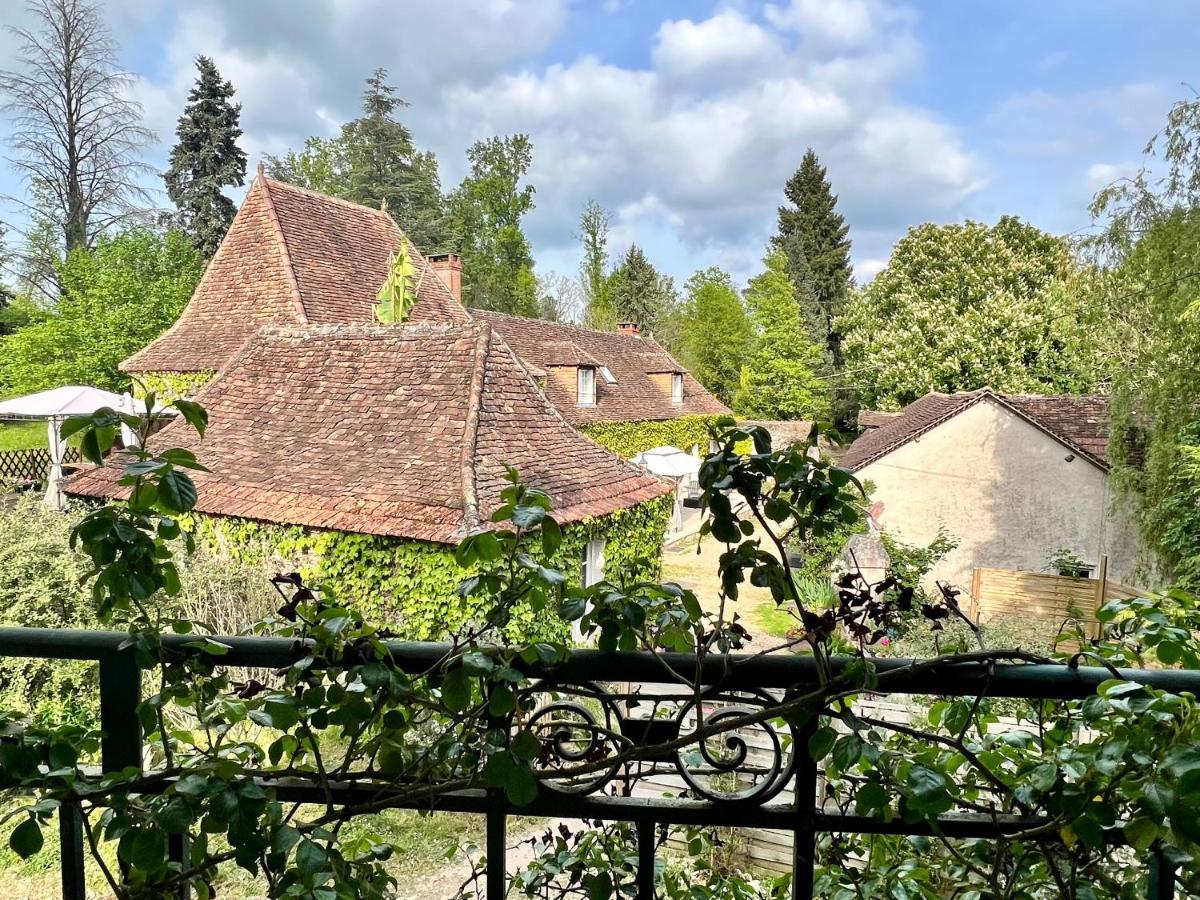 Domaine le Manoir, gîtes de charme et de caractère avec piscines privatisées Fossemagne Exterior foto